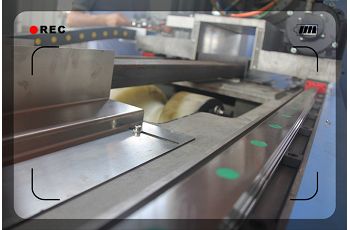 เครื่องตัดด้วยเลเซอร์ท่อเหล็ก Steel Tube Laser Cutting Machine
